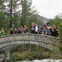 13_Attraversamento di un fiume in piena ..... sul pèonte!